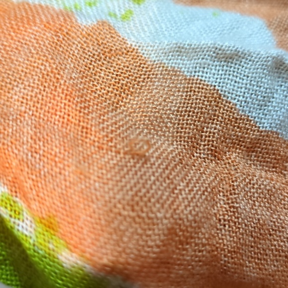 Lightweight patterned scarf wrap - Picture 5 of 8